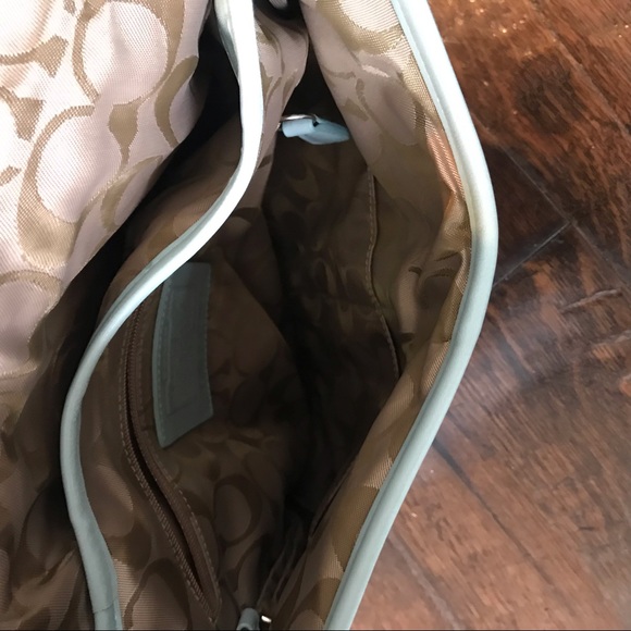 Coach Baby Blue SOHO Purse with brown monogram lining - Picture 8 of 8